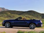 Ford Mustang GT Convertible 2011 года